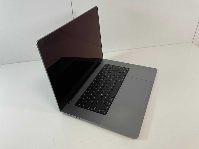 Apple macbook pro 16”, m1 pro, 16 gb ram, 512 gb nvme laptop - afbeelding 2 van  7