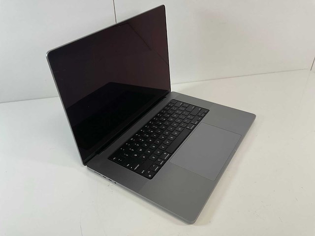Apple macbook pro 16”, m1 pro, 16 gb ram, 512 gb nvme laptop - afbeelding 2 van  7