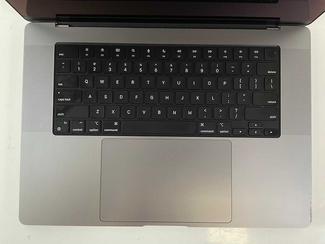 Apple macbook pro 16”, m1 pro, 16 gb ram, 512 gb nvme laptop - afbeelding 4 van  7