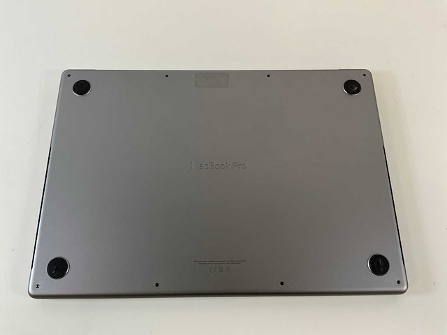 Apple macbook pro 16”, m1 pro, 32 gb ram, 512 gb nvme laptop - afbeelding 6 van  7