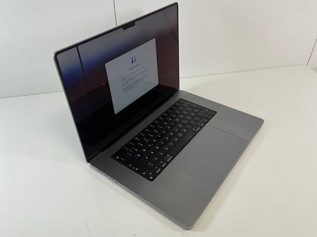 Apple macbook pro 16”, m1 pro, 32 gb ram, 512 gb nvme, m1 laptop - afbeelding 2 van  7
