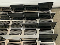 Apple macbook pro (25x) - afbeelding 3 van  6