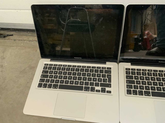 Apple macbook pro (5x) - afbeelding 4 van  5