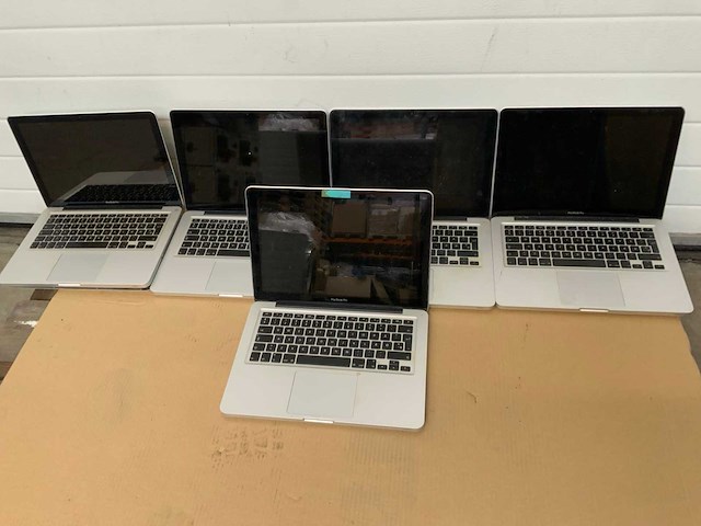 Apple macbook pro (5x) - afbeelding 2 van  3