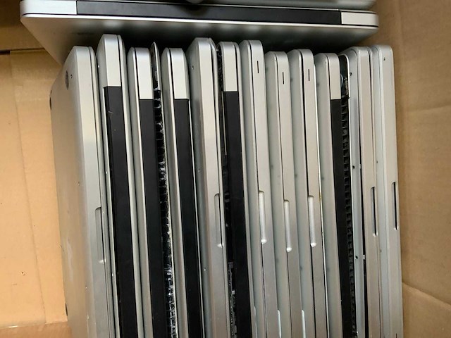 Apple macbook pro (65x) - afbeelding 4 van  4