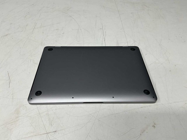Apple macbook pro a 2251 laptop 13 inch - afbeelding 4 van  13