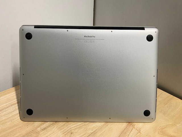 Apple macbook pro a1398 laptop - afbeelding 6 van  9