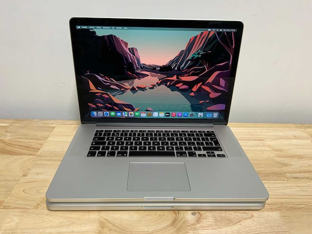 Apple macbook pro a1398(i7) laptop (2x) - afbeelding 1 van  9