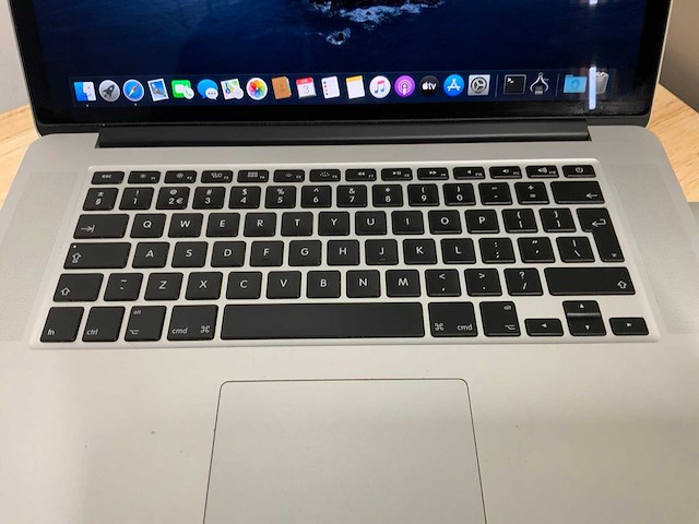 Apple macbook pro a1398(i7) laptop (2x) - afbeelding 2 van  4