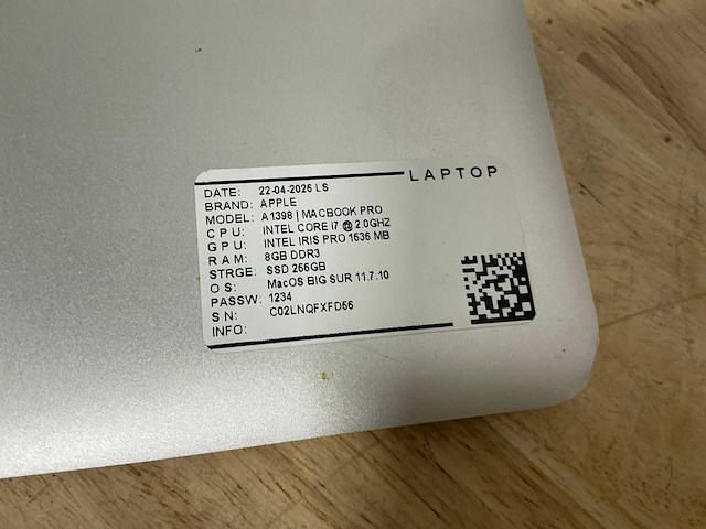 Apple macbook pro a1398(i7) laptop (2x) - afbeelding 1 van  11