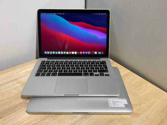 Apple macbook pro a1502 laptop (2x) - afbeelding 1 van  6