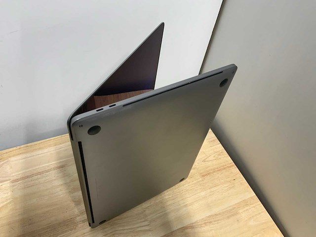 Apple macbook pro a1707 laptop - afbeelding 6 van  7