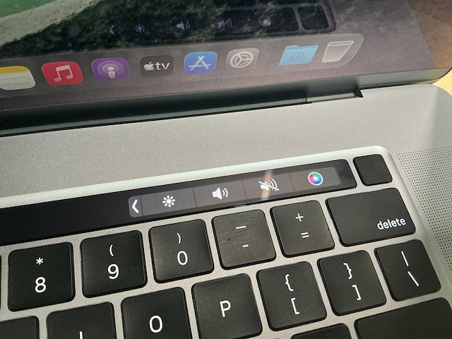 Apple macbook pro a2141 laptop - afbeelding 4 van  8