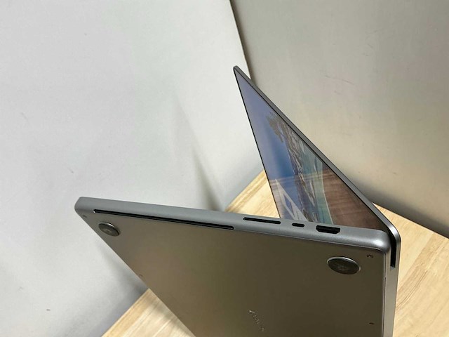 Apple macbook pro a2485 laptop - afbeelding 6 van  9