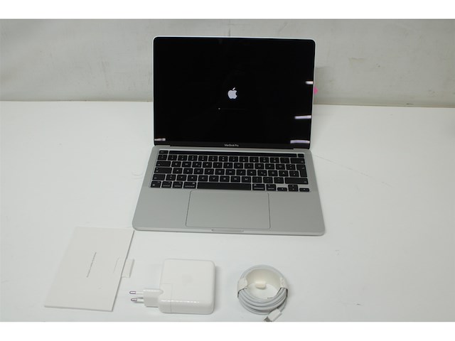 Apple macbook pro apple m m1 laptop 338 cm (13.3) 8 gb 256 gb qwertz - afbeelding 5 van  7