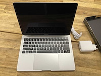 Apple macbook pro laptop - afbeelding 2 van  3