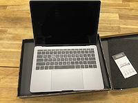 Apple macbook pro laptop - afbeelding 1 van  4