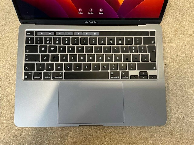 Apple macbook pro (m2, 2022) laptop - afbeelding 2 van  7