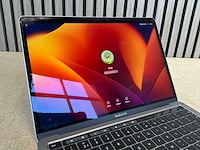 Apple macbook pro (m2, 2022) laptop - afbeelding 3 van  7