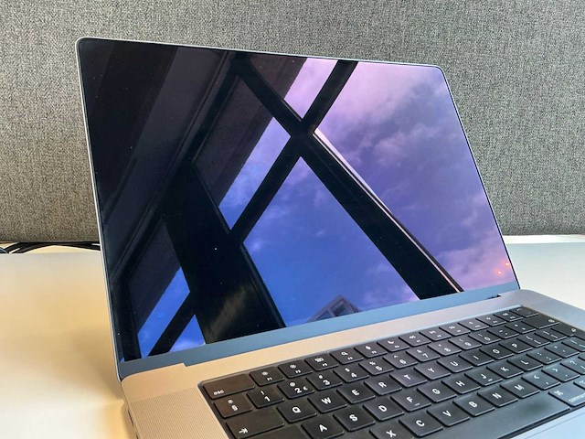 Apple macbook pro (m2 pro, 16 inch) laptop - afbeelding 3 van  6