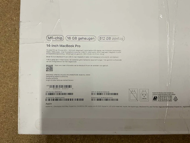 Apple macbook pro (m5, 14 inch) laptop - afbeelding 3 van  11