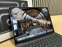 Apple macbook pro (m5, 14 inch) laptop - afbeelding 5 van  11