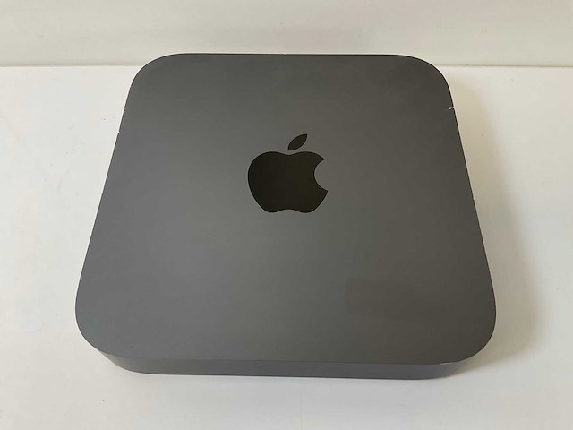 Apple macmini 8.1, core(tm) i7 8th gen, 16 gb ram, 121 gb nvme mini desktop - afbeelding 1 van  7