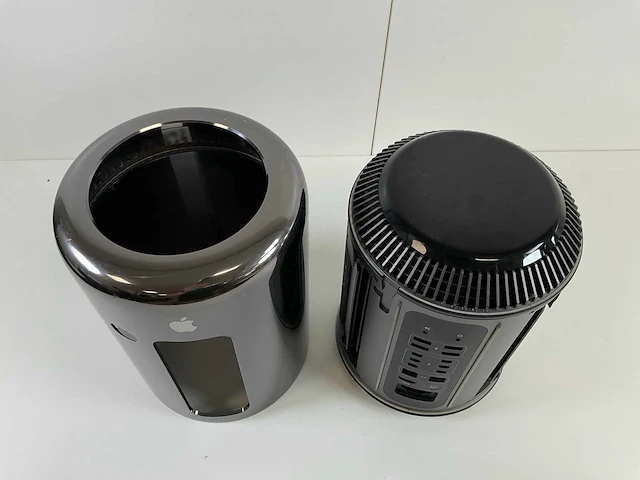 Apple macpro 6.1, xeon(r) e5-1620 v2, 32 gb ram (2x16gb), 500 gb ssd, amd radeon 370x 2 gb desktop - afbeelding 8 van  9