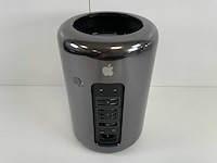 Apple macpro 6.1, xeon(r) e5-1680 v2, 64 gb ram (4x16gb), 500 gb ssd, amd radeon hd 7870 3 gb desktop - afbeelding 1 van  3