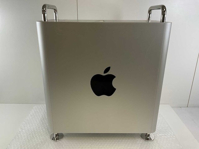 Apple macpro 7.1, xeon(r) w-3275m, 96 gb ram (6x16gb), 1 tb nvme, amd radeon pro 5500m 8 gb workstation - afbeelding 1 van  6