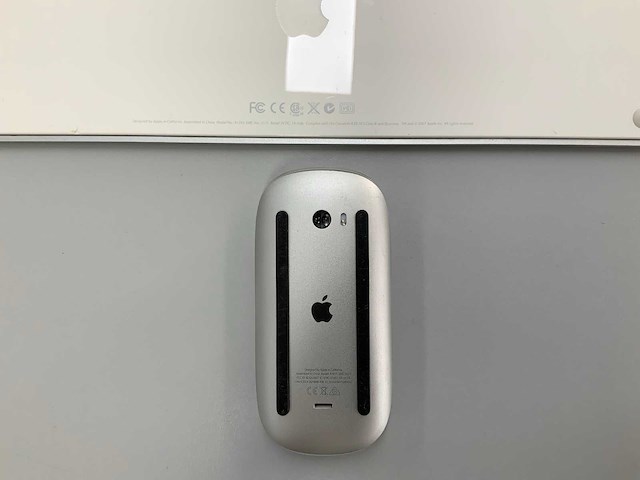 Apple magic qwerty(spaans) usb keyboard with numeric keypad & magic mouse - afbeelding 2 van  2