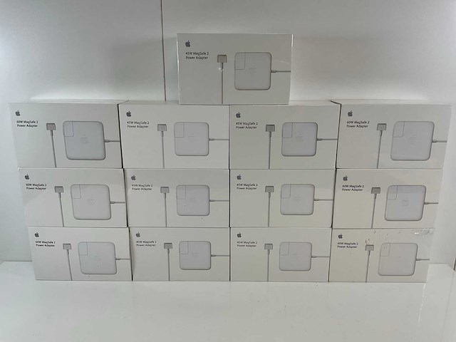 Apple (magsafe 2) 60w/45w power adapters (new) (13x) - afbeelding 1 van  12
