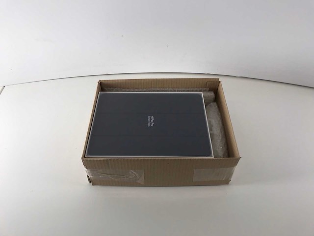 Apple mix colour ipad pro (11-inch) smart folios (new) (6x) - afbeelding 1 van  5