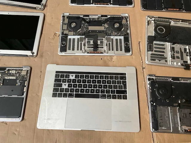 Apple partij macbook onderdelen - afbeelding 2 van  21