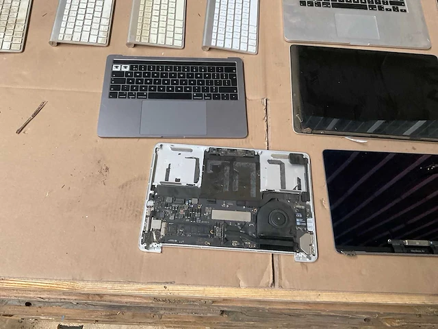 Apple partij macbook onderdelen - afbeelding 14 van  21