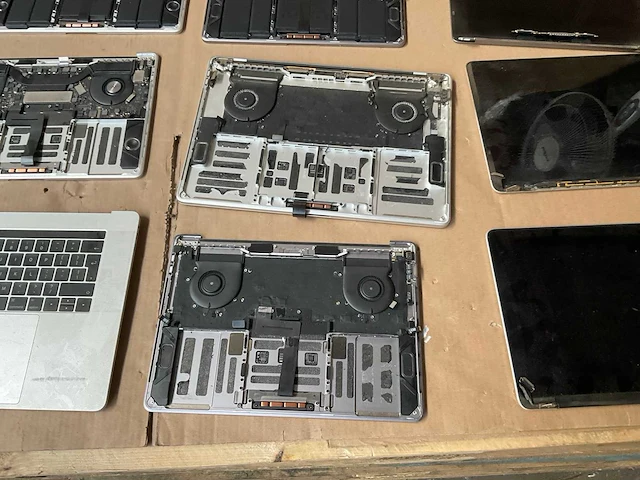 Apple partij macbook onderdelen - afbeelding 21 van  21