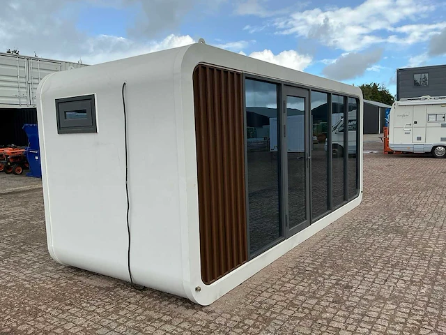 Apple podhouse - afbeelding 12 van  26
