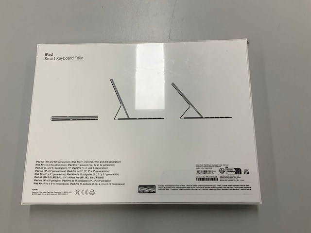 Apple smart qwertz duits keyboard folio voor ipad air(4e en 5e generatie) & ipad pro 11-inch(1e, 2e en 3e generatie) - afbeelding 2 van  2