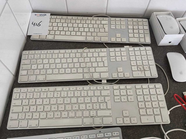 Apple toetsenbord en muis (6x) - afbeelding 2 van  5