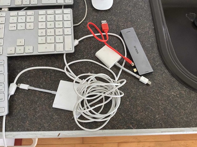 Apple toetsenbord en muis (6x) - afbeelding 4 van  5