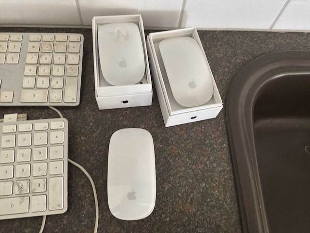 Apple toetsenbord en muis (6x) - afbeelding 5 van  5