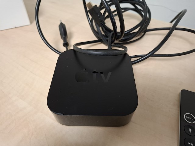 Apple tv 4k a1842, 32gb - afbeelding 3 van  4