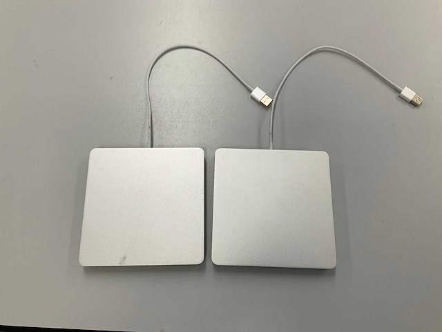 Apple usb superdrive (2x) - afbeelding 1 van  3