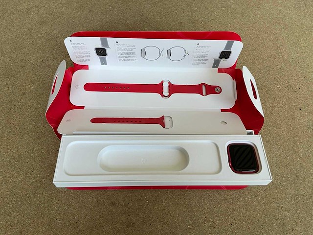 Apple watch 6 (44mm) - afbeelding 1 van  4