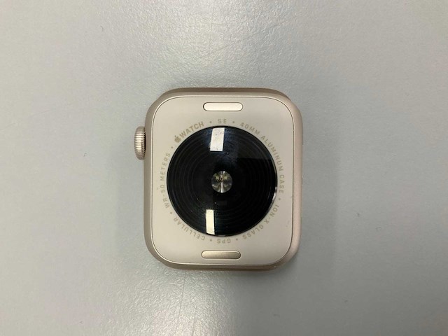 Apple watch se 3 40mm starlight aluminium cellular - afbeelding 5 van  5