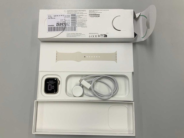 Apple watch se 3 40mm starlight aluminium gps - afbeelding 1 van  4