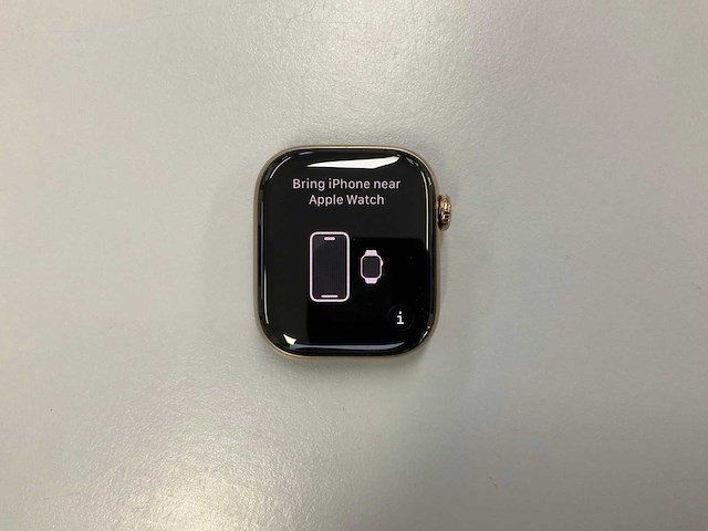Apple watch series 11 42mm gold titanium gps cellular - afbeelding 3 van  5