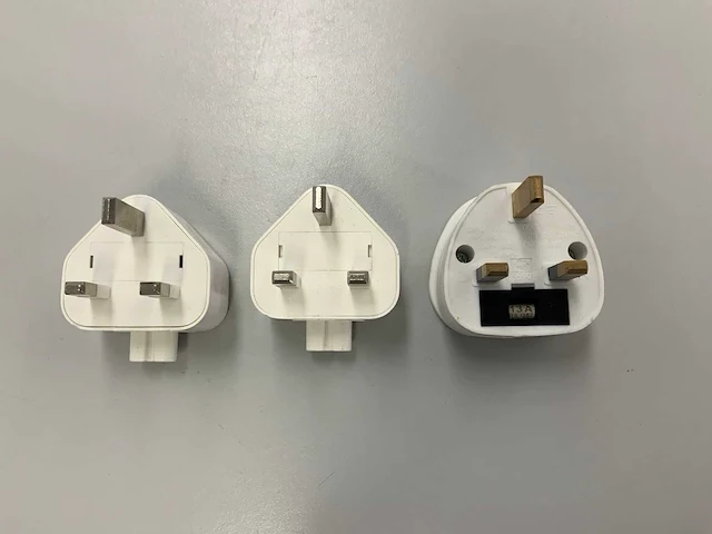 Apple well shin 950+ ws-086-4 3-pin uk adapters (950x) - afbeelding 1 van  4