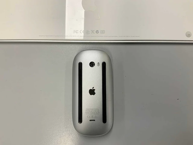 Apple wired magic azerty keyboard with numeric keypad + magic mouse - afbeelding 2 van  2