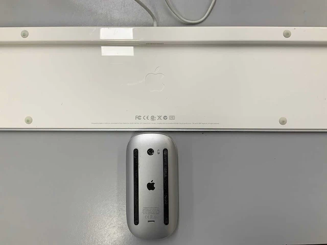 Apple wired magic qwerty(fins) keyboard with numeric keypad + magic mouse - afbeelding 2 van  2
